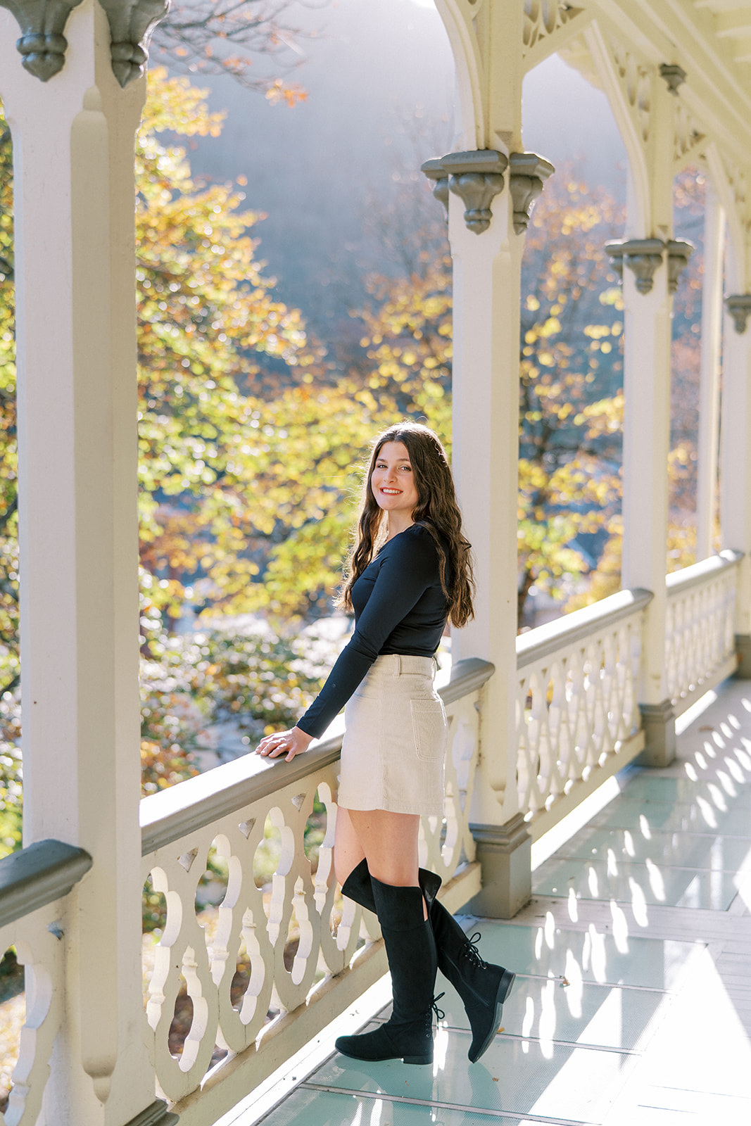 fall senior pictures at asa packer mansion in jim thorpe